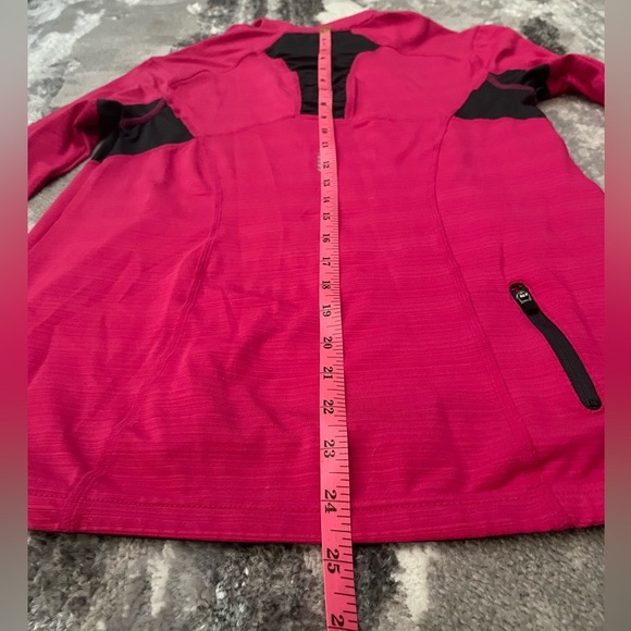 Roadrunner Women’s pink pull over half zip lightweight sweatshirt size small - Picture 6 of 8